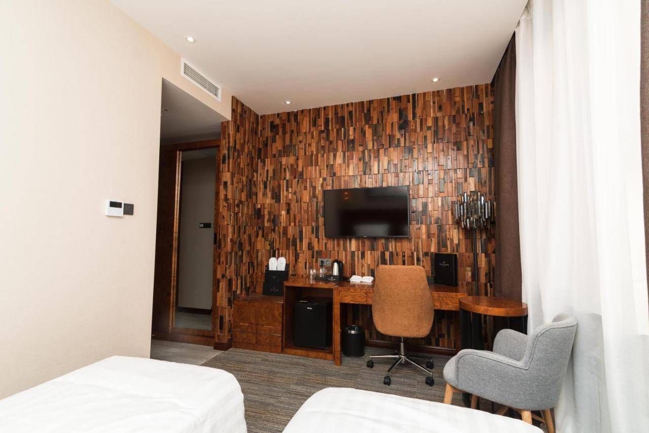 East Astana Hotel מראה חיצוני תמונה