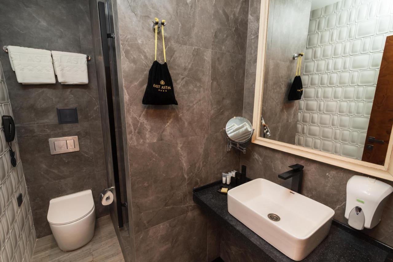 East Astana Hotel מראה חיצוני תמונה