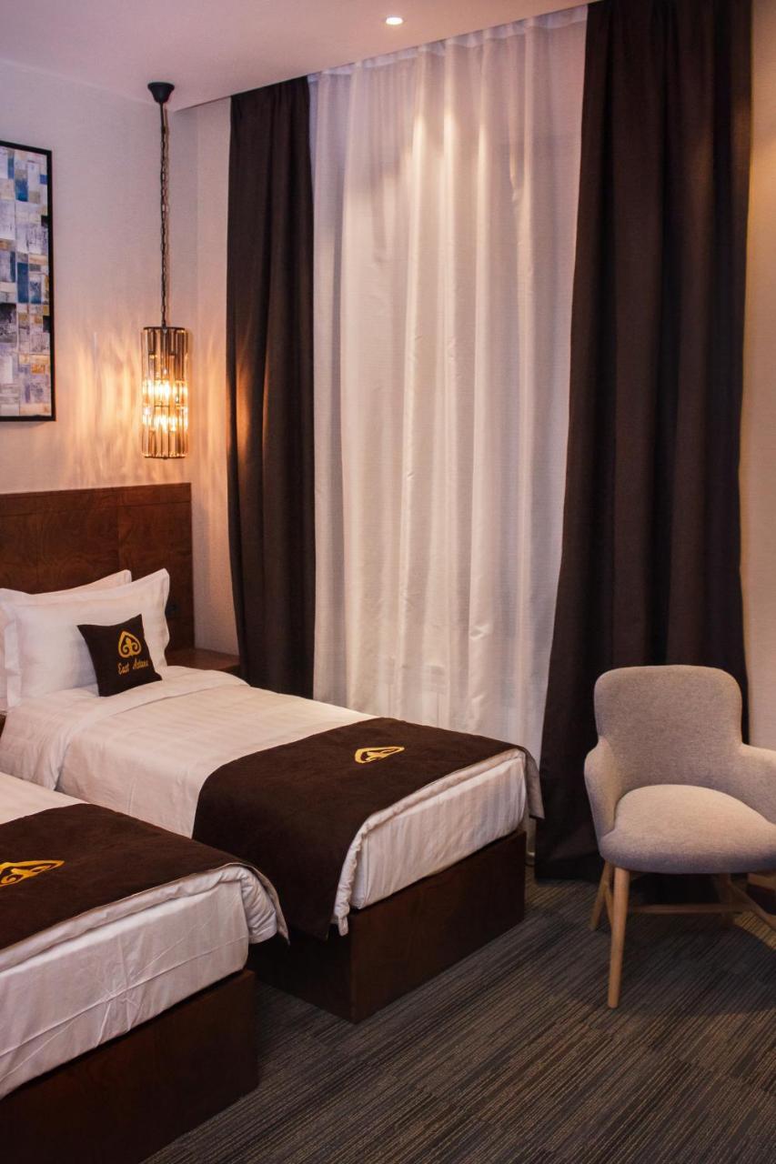 East Astana Hotel מראה חיצוני תמונה